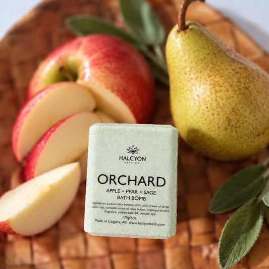Orchard - Apple + Pear + Sage Bath Bomb