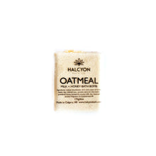 Load image into Gallery viewer, Oatmeal, Milk + Honey Bath Bomb
